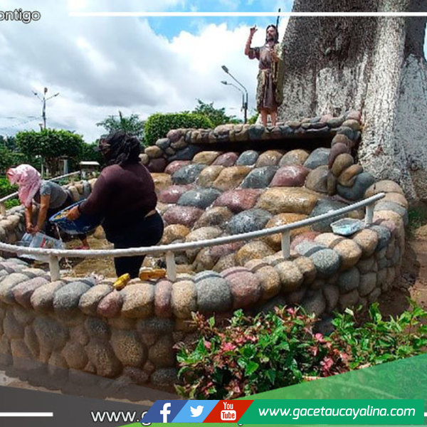 Limpian Pileta del parque La Lupuna en Yarinacocha