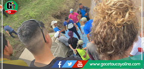 Turistas son retenidos por comuneros de Cuninico tras derrame de petróleo desatendido por el Gobierno