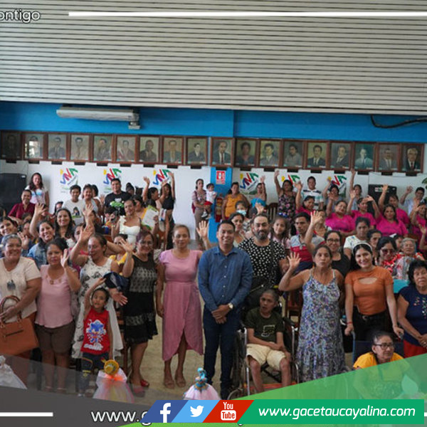 Clausura y entrega de certificados de los talleres productivos en Pucallpa