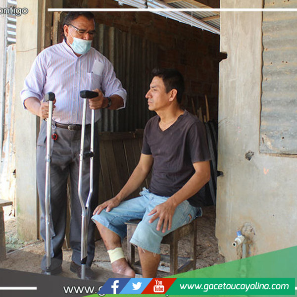 Integrantes de una familia reciben apoyo consistente en aparatos biomecánicos