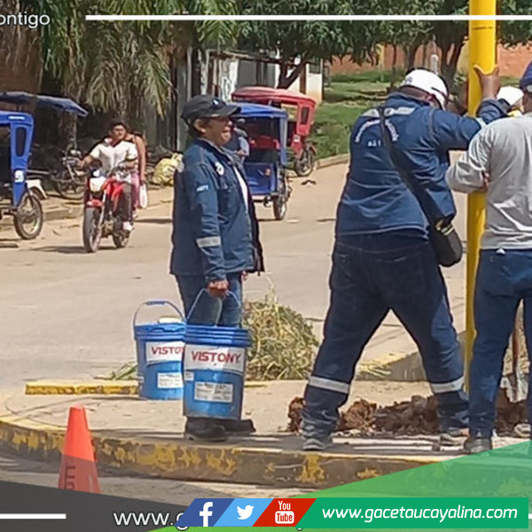 Dos nuevos semáforos en calles de Yarinacocha