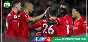 Liverpool arrasó 4-0 al Manchester United y es puntero de la Premier League