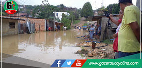 Tarapoto registra lluvia torrencial con calles convertidas en ríos, inundaciones y accidentes