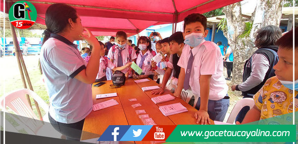 Municipalidad de Yarinacocha realiza feria informativa en el polideportivo “El Bosque”