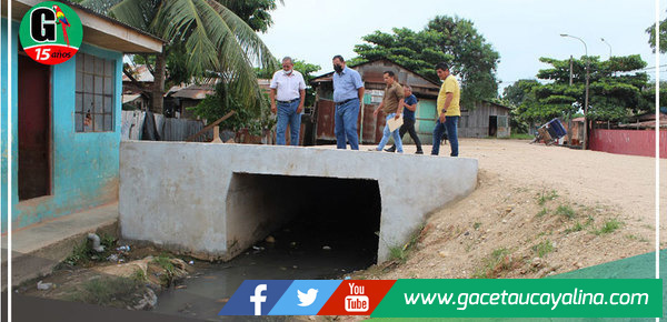 Entregan enripiado de un kilómetro y siete alcantarillas en A.H. Las Flores