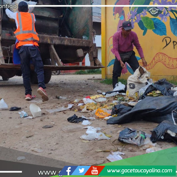 Atendiendo solicitud de vecinos municipio elimina acopio informal cerca de I.E.I. Niño Dios 