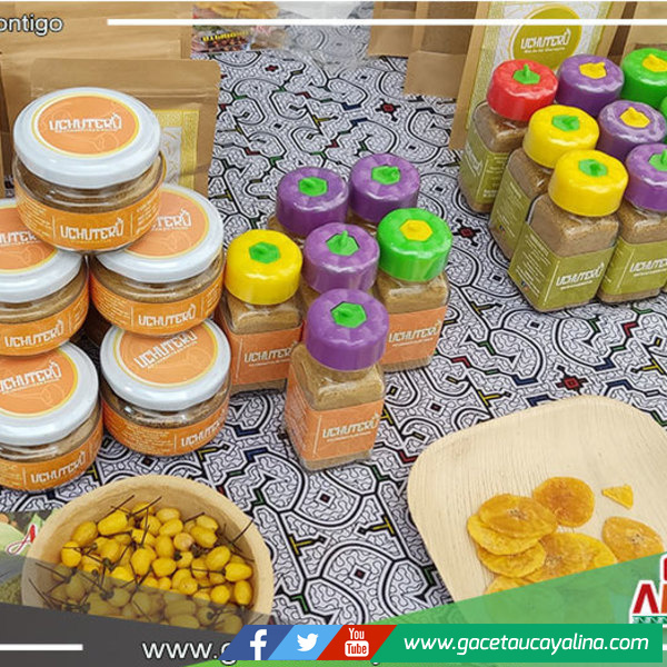 Productor emprendedor ofrece Ají Charapita en Polvo denominado “Uchutero” en la Expo Amazónica 2022