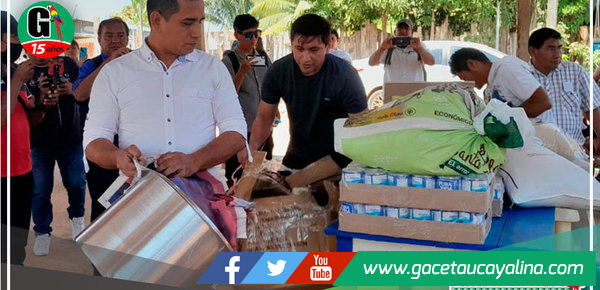 Congresista Elvis Vergara Mendoza, entrega productos de primera necesidad a Comedor Popular en Manantay