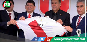 Reynoso, firmó su contrato y ya es oficialmente técnico de la selección peruana 