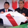 Reynoso, firmó su contrato y ya es oficialmente técnico de la selección peruana 