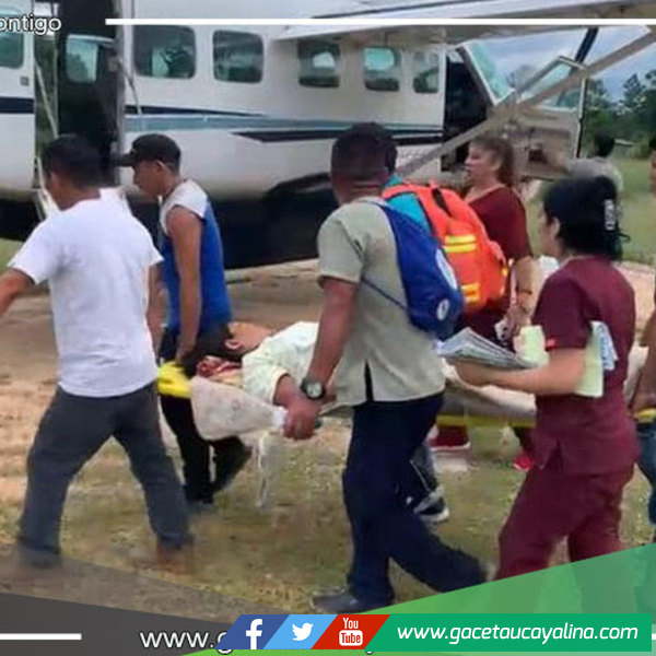 Desde el distrito de Yurúa trasladan de emergencia a gestante para salvar su vida y de su bebé 