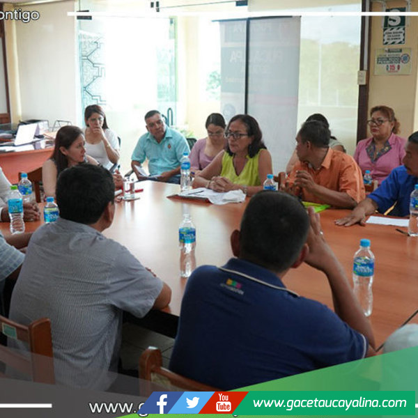 AA.HH. de Manantay se reúnen con alcaldesa provincial en busca de solución a problemas de titulación de predios
