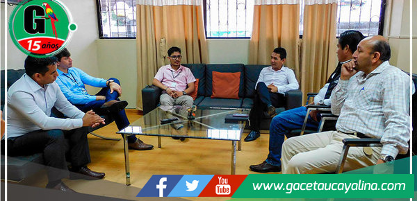 Alcalde de Manantay se reunió con el congresista Elvis Vergara