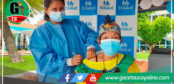 EsSalud Ucayali inició vacunación bivalente contra la Covid-19 para mayores de 60 años