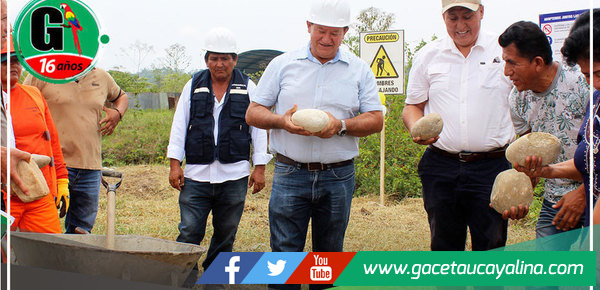 Colocan primera piedra de proyecto de defensa ribereña en Atalaya