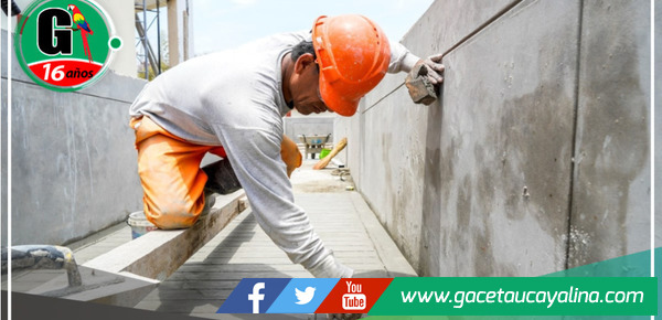 Observan labores de mantenimiento en instituciones educativas de Cusco