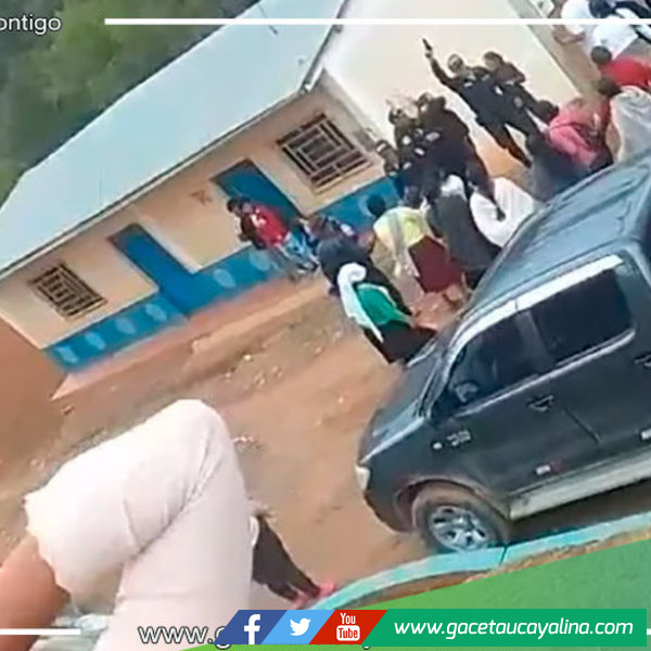 Huánuco: Policías tuvieron que realizar disparos al aire para evitar agresión a profesora 