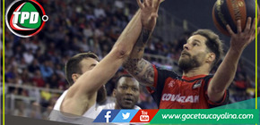 Christian Díaz conmemora su centésimo encuentro con el equipo Granada con una actuación excepcional.