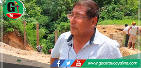 Alcalde Rodolfo Lovo Tello supervisa avances en la construcción del puente en el Barrio 26 de Abril de Contamana