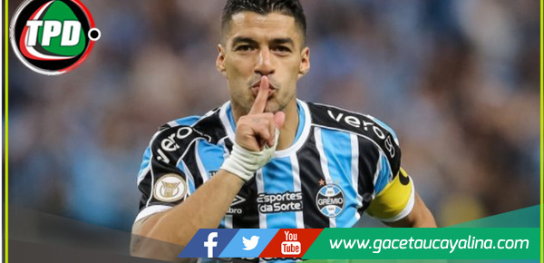 Suárez se despidió de Gremio con doblete en Maracaná ante Fluminense