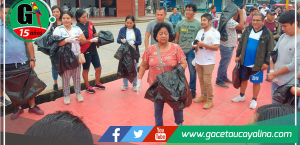 Cientos de objetos inservibles se recolectaron en la primera campaña para prevenir el Dengue