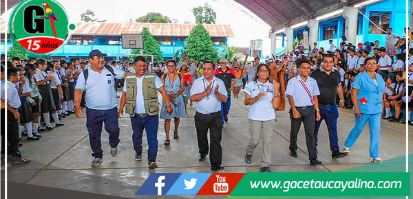 Ministra de Cultura visitó el distrito de Manantay para celebrar el día MUndial del Teatro