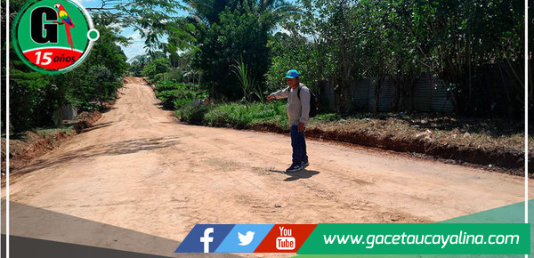 Moradores del C.P. Santa Rosa son favorecidos con mejoramiento de vías 