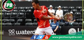 Juan Pablo Varillas impresiona en el Roland Garros: Avanza a la tercera ronda con remontada épica