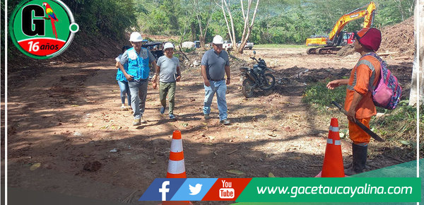 Inspeccionan la obra de mejoramiento del camino vecinal previsto
