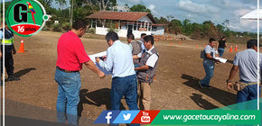 Alcalde de Tahuanía trabaja en el mejoramiento del aeródromo para obtener permiso permanente de vuelos