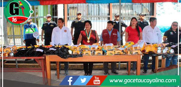 Juramentan y entregan implementos a Juntas Vecinales en Atalaya