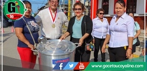 Alcalde de la MPU realiza entrega de utensilios de cocina para mejorar el Programa Vaso de Leche