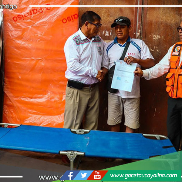 Alcalde Rodolfo Lovo Tello Brinda Ayuda a Damnificado en Incendio con Donación de Emergencia