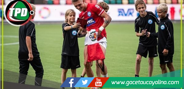 Madre de Oliver Sonne ya cuenta con DNI peruano y jugador podría ser convocado