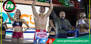 Renzo Torres, un peleador peruano de Kickboxing, logró una victoria en su debut en México.