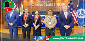 Fiscal de la Nación llegó a Iquitos para inaugurar evento y se fue sin dar declaraciones