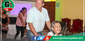 Alcalde Mendoza Dona Sillas de Ruedas a Personas con Discapacidad