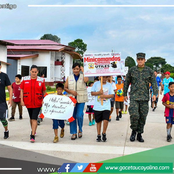 Autoridades y comunidad se unen en Sepahua para celebrar el lanzamiento de las Vacaciones Útiles con una vibrante caminata