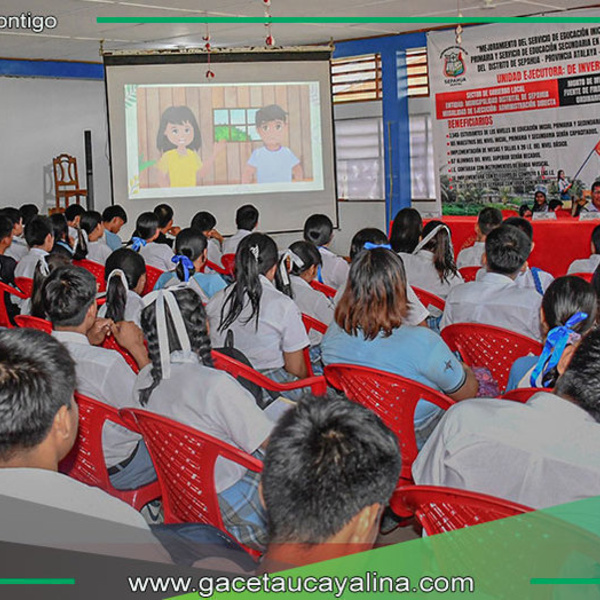 Alumnos de Sepahua reciben educación sobre prevención y salud