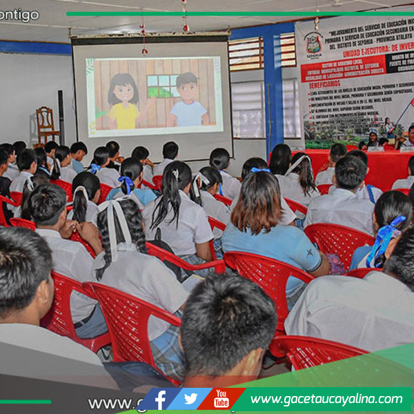 Alumnos de Sepahua reciben educación sobre prevención y salud