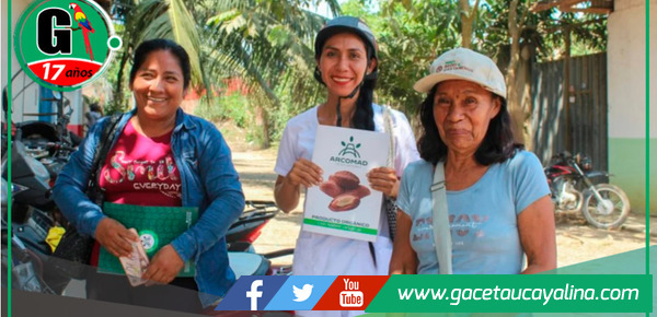 Castañeros reciben apoyo económico para proteger sus bosques amazónicos