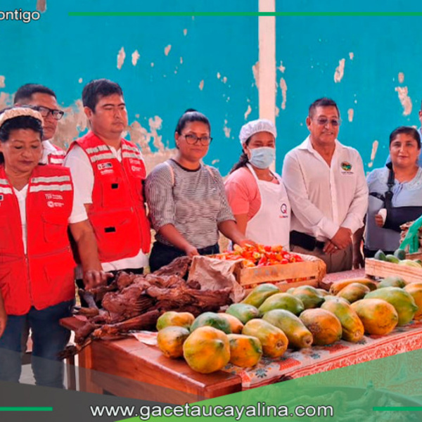 QALI WARMA Y MUNICIPALIDAD DE UCAYALI ENTREGAN ALIMENTOS FRESCOS