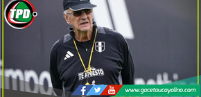 Una pizarra con tres regresos: la posible alineación que Jorge Fossati alista con Perú