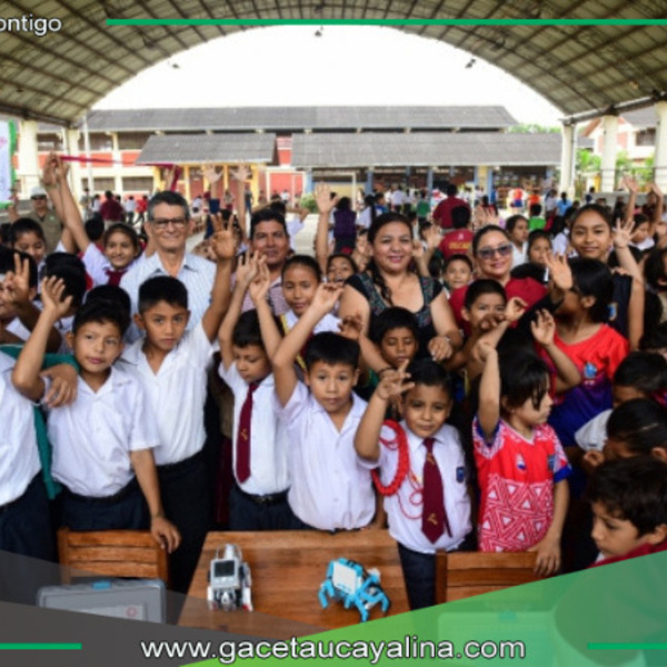 Gore Ucayali entrega 452 muebles escolares y proyecta inversión millonaria en infraestructura educativa