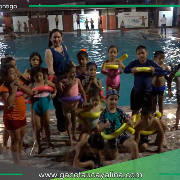 Coronel Portillo lanza Academia de Natación para jóvenes