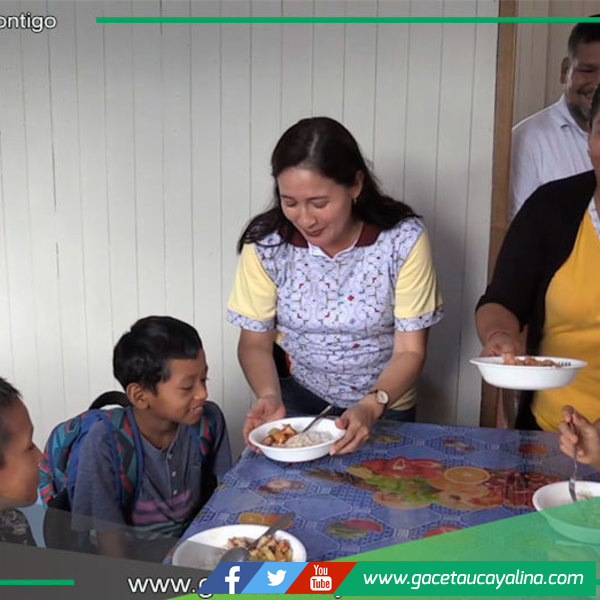 Municipalidad de Coronel Portillo entrega kit de cocina a escuela