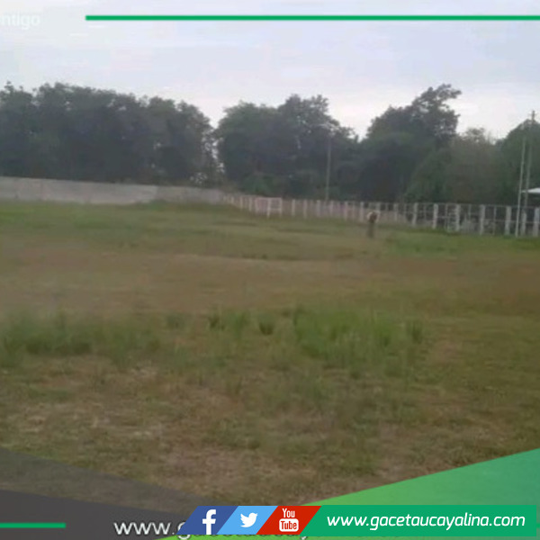 Municipalidad de Campo Verde responde a la comunidad con trabajos de mejora en el estadio.