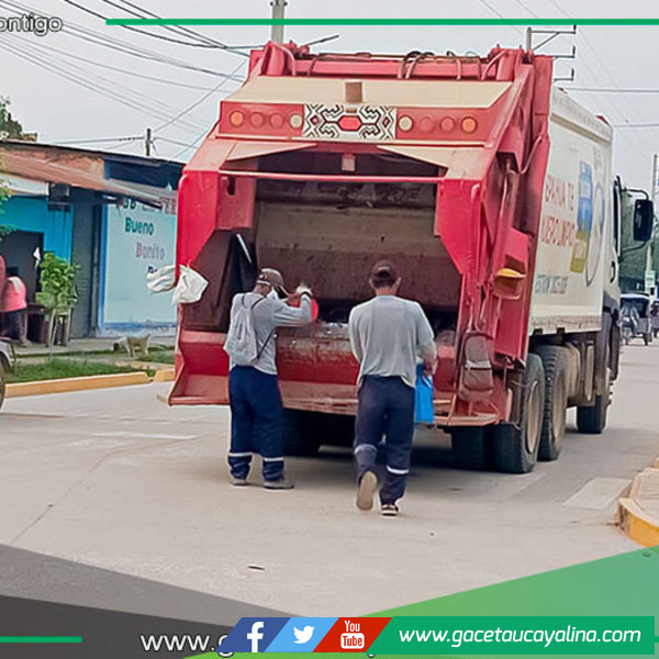 Trabajadores de limpieza mantienen Sepahua limpio y saludable