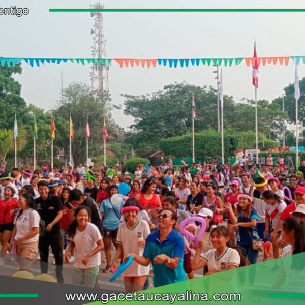 Asistentes de todas las edades, semana Jubilar Pucallpa.