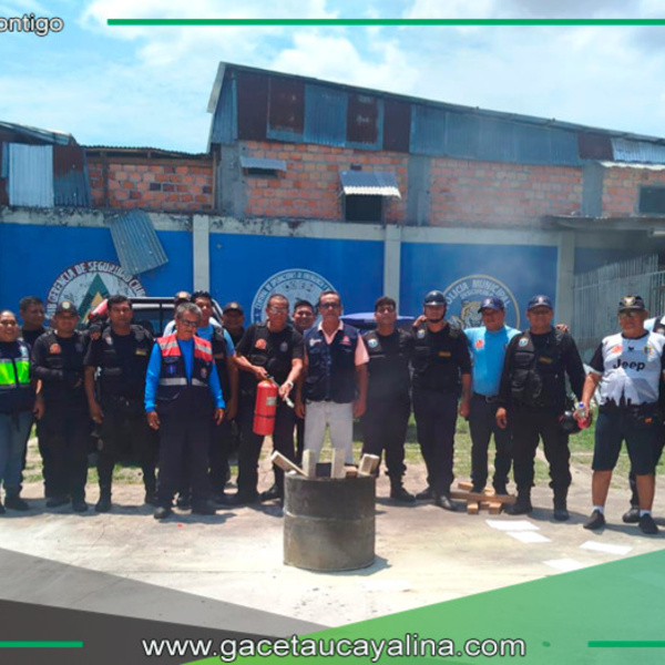 Serenazgos de Maynas se capacitan en lucha contraincendios